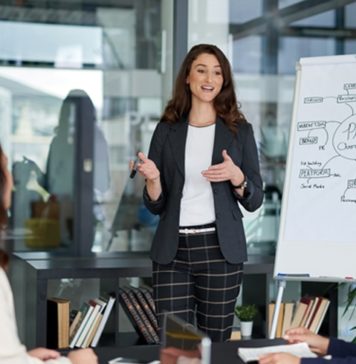 5 Ways to Promote Gender Equality in the Workplace (AR)