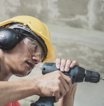 8 Tips for Safely Operating Battery-Powered Tools